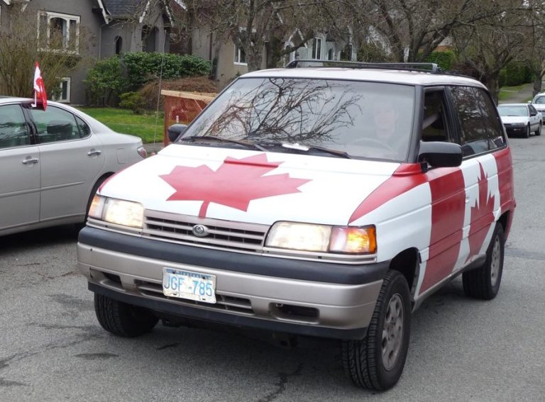 canada flag car