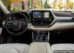 Toyota-Highlander-Limited-Safety-Equipment-and-Scores